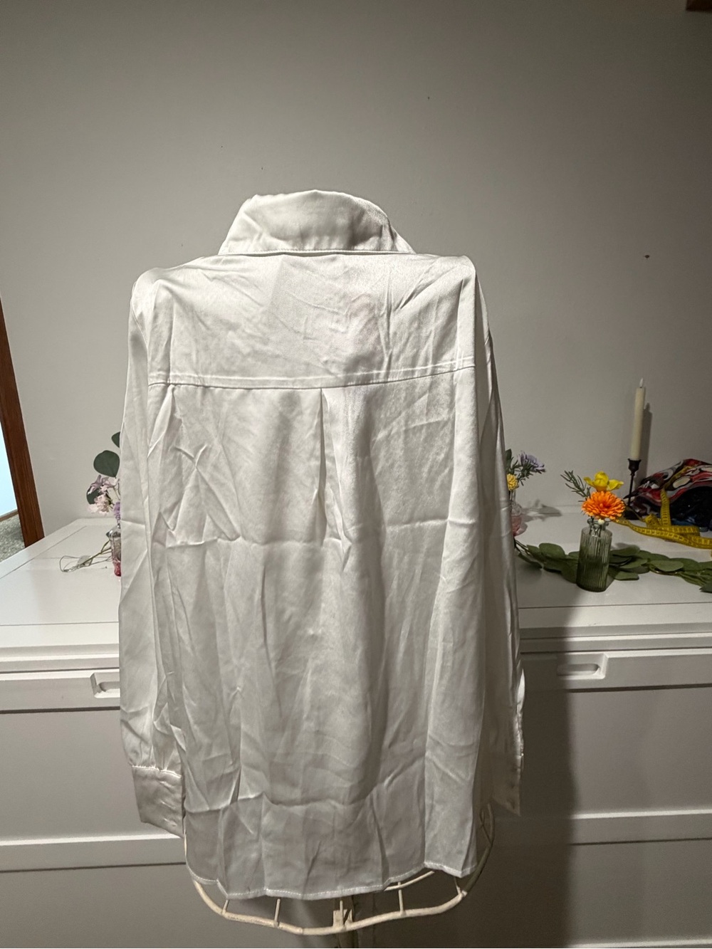Classic White Button-Front Satin look Blouse with Pointed Collar - Picture 7 of 10